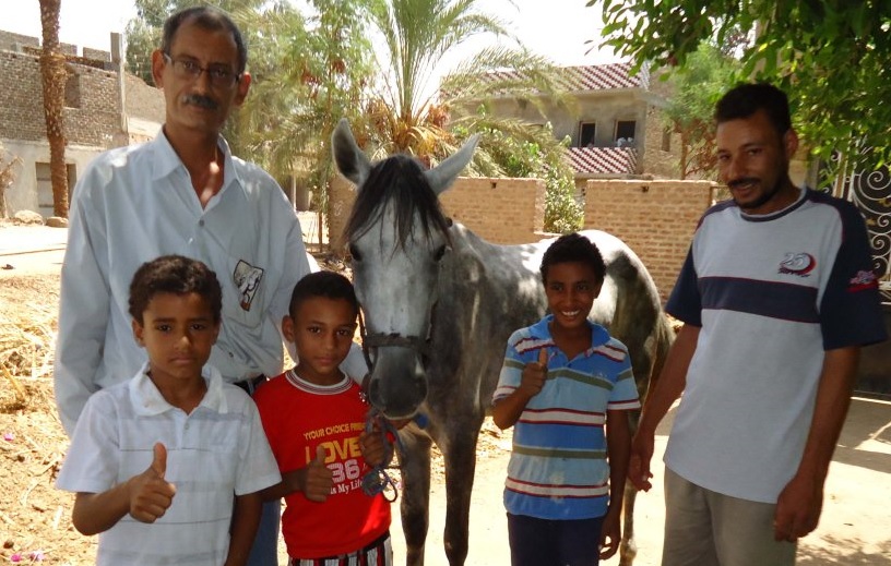 Estephanous Farha en de familie